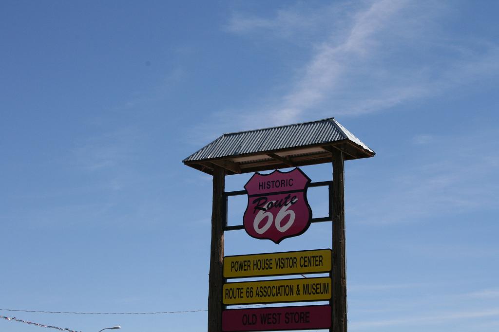 20081024 Route 66 029.jpg - Kingman- The real and authentic historic Route 66.